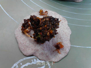 香辣豆豉蘑菇牛肉黑全麦包子的做法步骤:13