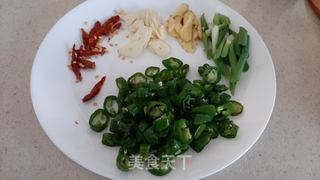 辣炒鸡胗的做法步骤:3