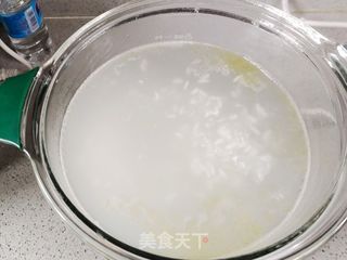 白果腐竹粥的做法步骤:2