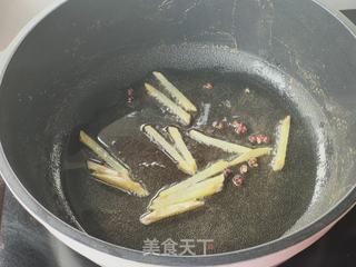 香菇土豆炖鸡的做法步骤：2