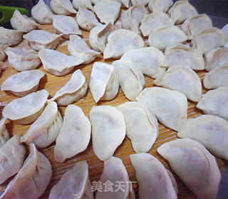 窝瓜胡萝卜猪肉水饺的做法步骤:9