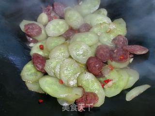 腊肠炒黄瓜的做法步骤：6