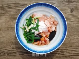 土豆油焖鸡的做法步骤：2