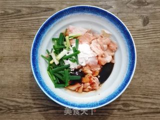 土豆油焖鸡的做法步骤:2