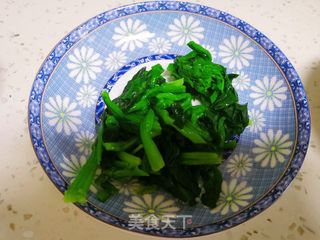 虾仁菠菜炒鸡蛋的做法步骤:4