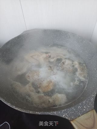 “一碗热粥”薏米鹌鹑粥的做法步骤:5