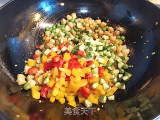 火麻鹰嘴豆菠萝炒饭的做法步骤：6