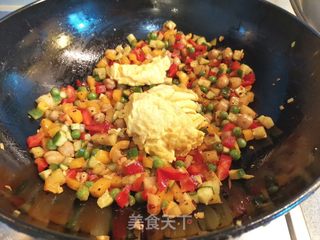 火麻鹰嘴豆菠萝炒饭的做法步骤：8