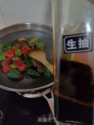 皱皮椒炒大肠的做法步骤:8