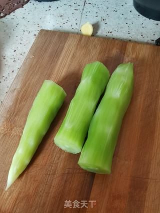 莴笋炒肉片的做法步骤:4