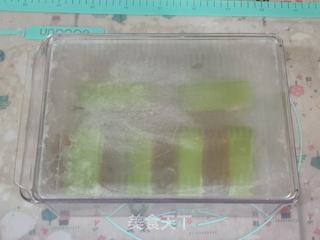 肉松菠菜奶香花卷,口感与颜值并存的做法步骤:8