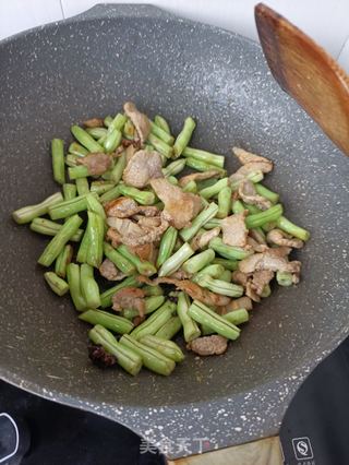 猪肉炖四季豆的做法步骤:9