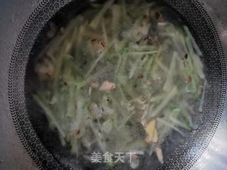 萝卜鸡蛋汤的做法步骤：3