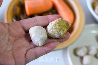 丸子炖干菜的做法步骤:3