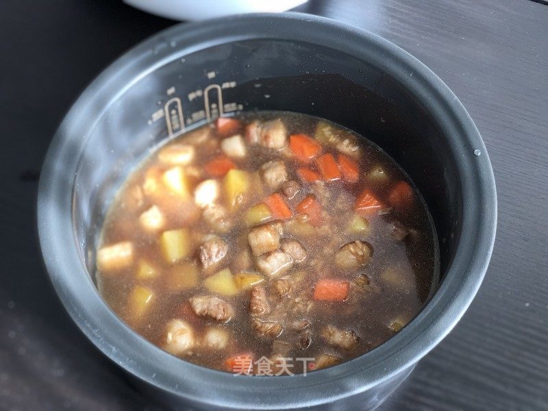 五花肉土豆焖饭的做法步骤：6