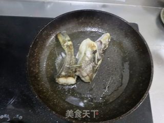 儿童餐之番茄鱼汤面❤️营养鲜美,开胃补钙的做法步骤:3
