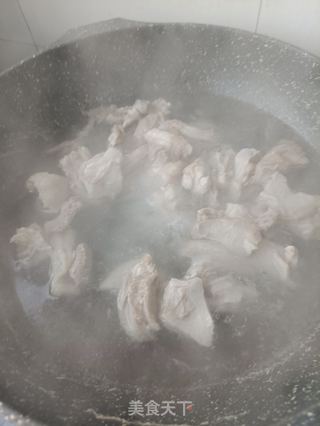 萝卜干烧羊肉的做法步骤:3