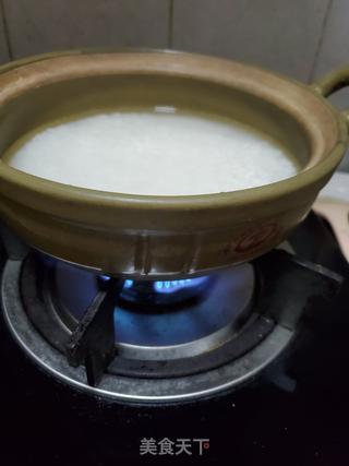 鸽子腊肉煲仔饭的做法步骤:8