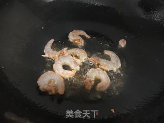 西葫芦虾仁炒鸡蛋的做法步骤:5