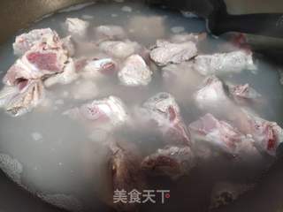 排骨焖芋头的做法步骤:3