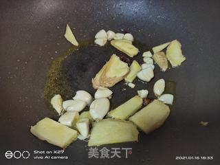 排骨焖芋头的做法步骤:6