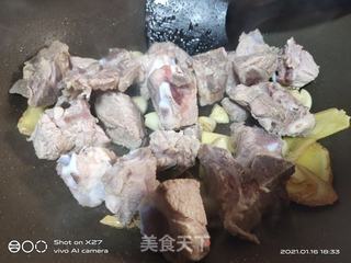 排骨焖芋头的做法步骤:7