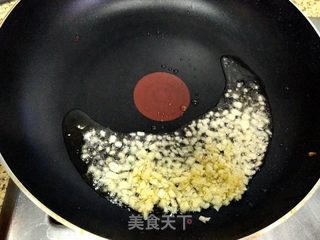 剁椒蒜蓉粉丝蒸扇贝的做法步骤:3
