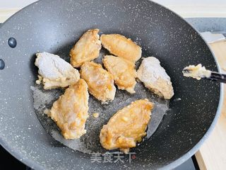 好吃到舔手指的脆皮鸡翅的做法步骤：5