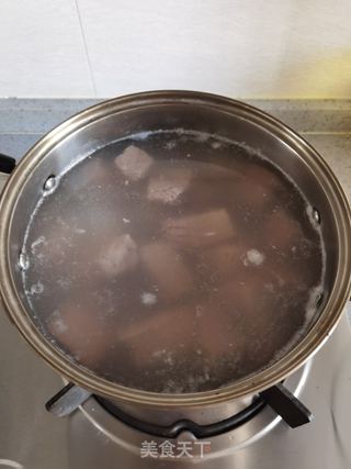 土豆炖牛腩的做法步骤:6