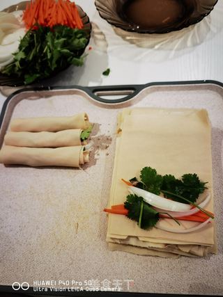 串肉店里的爆款$烤干豆腐卷的做法步骤:5