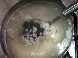 皮蛋瘦肉粥的做法步骤:4