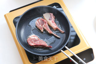 过年大菜煎羊排,摆出吃不起的样子的做法步骤:4