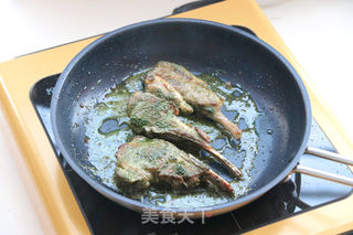 过年大菜煎羊排,摆出吃不起的样子的做法步骤:6