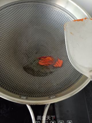 香辣肥肠面的做法步骤:4