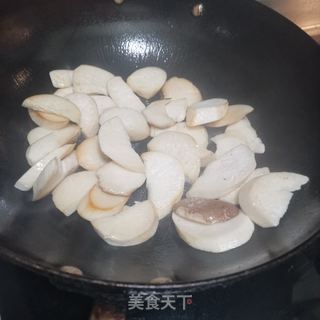 杏鲍菇烧猪脆骨的做法步骤：5