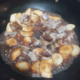 杏鲍菇烧猪脆骨的做法步骤:7