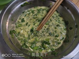 韭菜鸡蛋炒饭的做法步骤：1