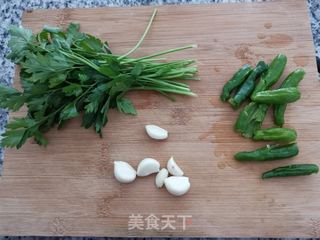 西班牙蒜虾的做法步骤:2