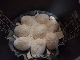 电饭锅韩式烤鸡蛋的做法步骤:5