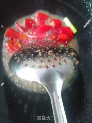 蒜苔炒花甲的做法步骤:5