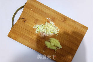 黄金锤(香酥鸡翅根)的做法步骤:2