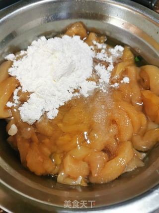 甜酸鸡柳的做法步骤:3