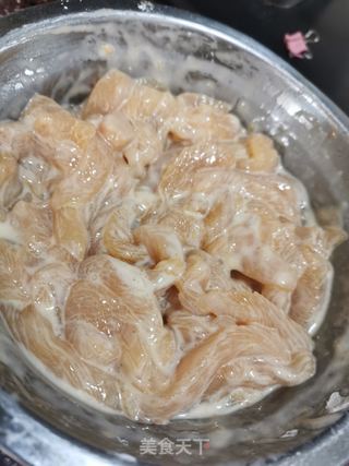 甜酸鸡柳的做法步骤:4