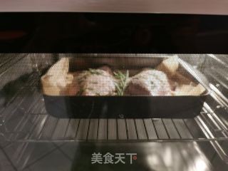 抱子甘蓝配迷迭香烤鸭腿的做法步骤:2