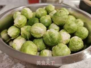 抱子甘蓝配迷迭香烤鸭腿的做法步骤:5