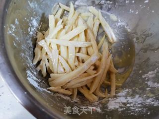 干煸藕条的做法步骤:6