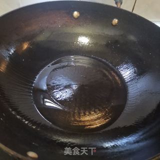 西芹炒鱿鱼的做法步骤:8