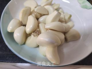 腌腊八蒜的做法步骤:2