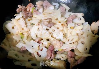 莲藕炒肉片的做法步骤：9