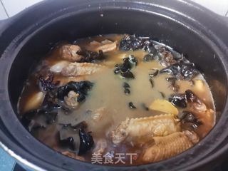 香菇木耳炖鸡翅的做法步骤:8